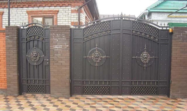 ворота Бронницы